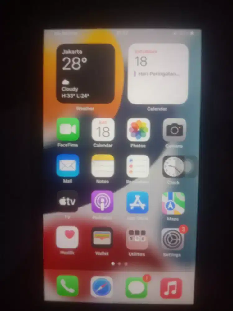 Iphone 7 Plus 128gb Kondisi bagus cuma baret baret dikit