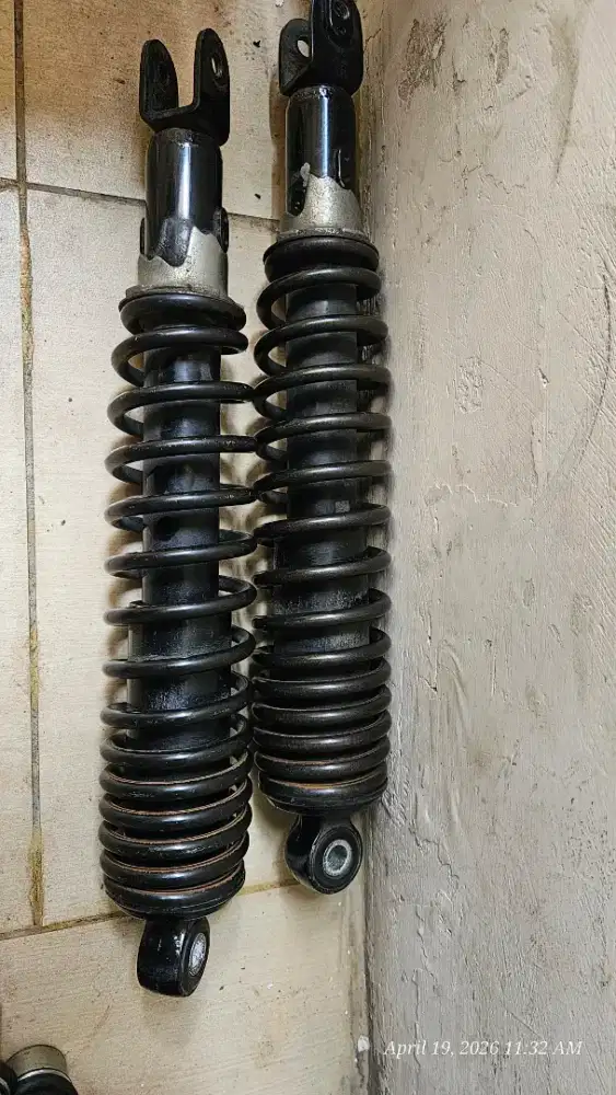 Shock breaker XMAX 250