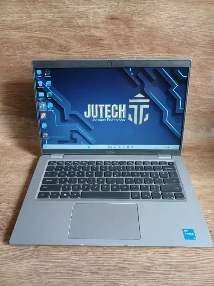 Laptop del latitude slim  Core i5 Gen 11 RAM 16 GB  Siap Pakai