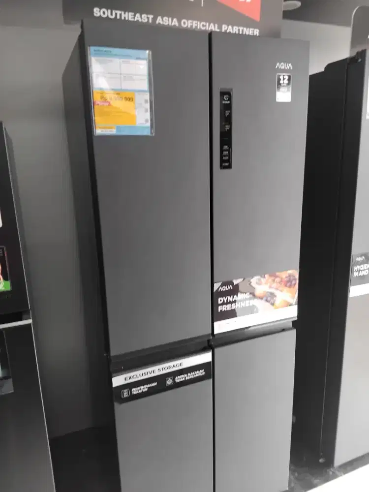 Kulkas Aqua 406L Inverter 33 watt multiple door