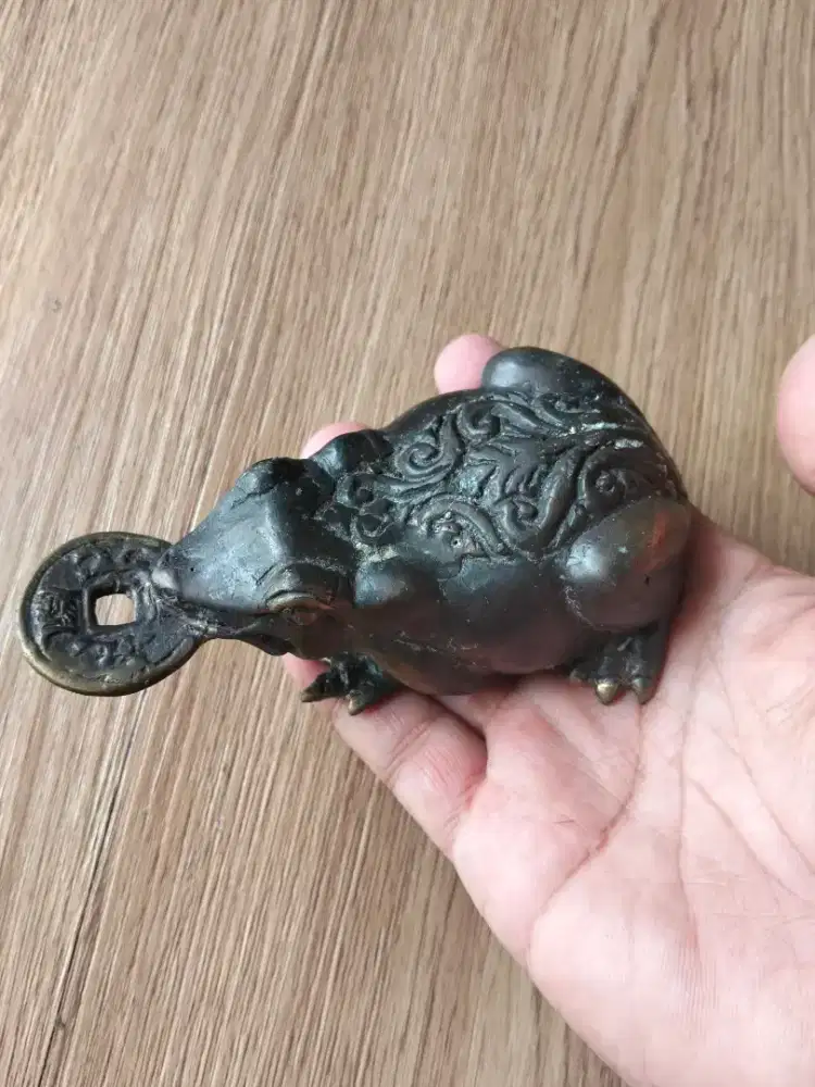 Kodok pajangan antik