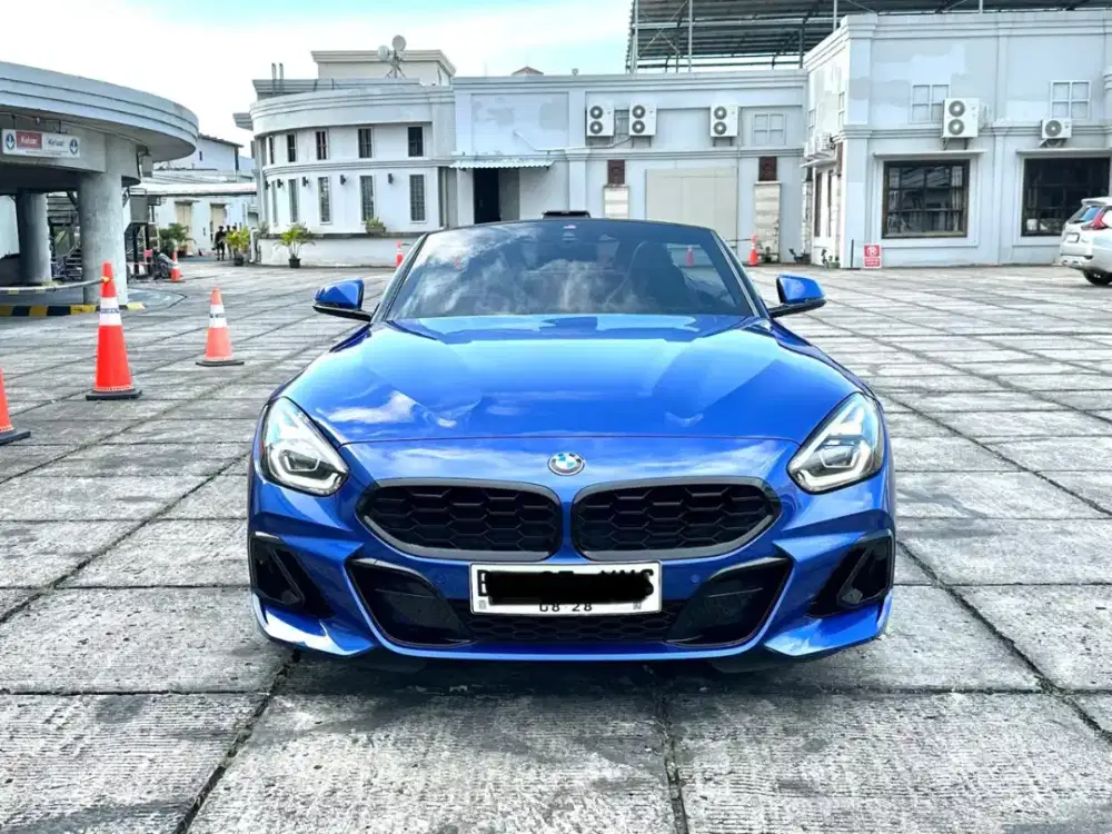 BMW Z4 M40i 2023 Convertible Low KM 5RB Antik