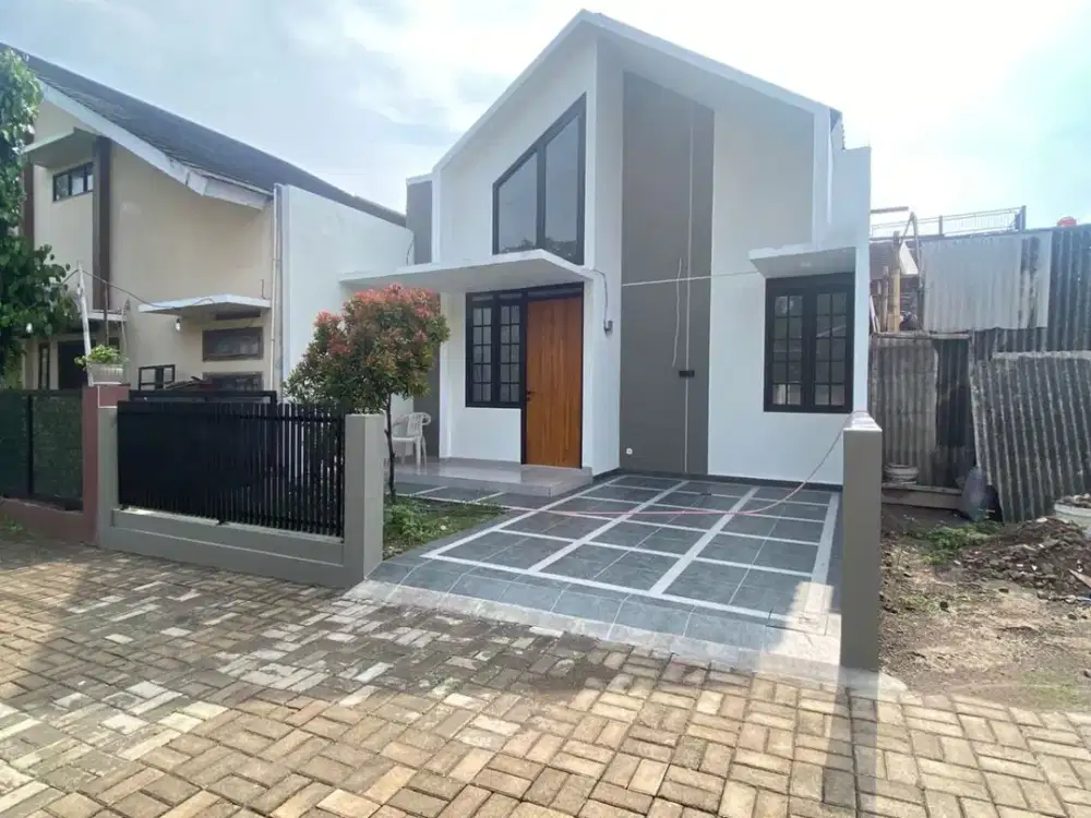 RUMAH BARU ANTAPANI DEPAN TAMAN HARGA TERMURAH NYAMAN