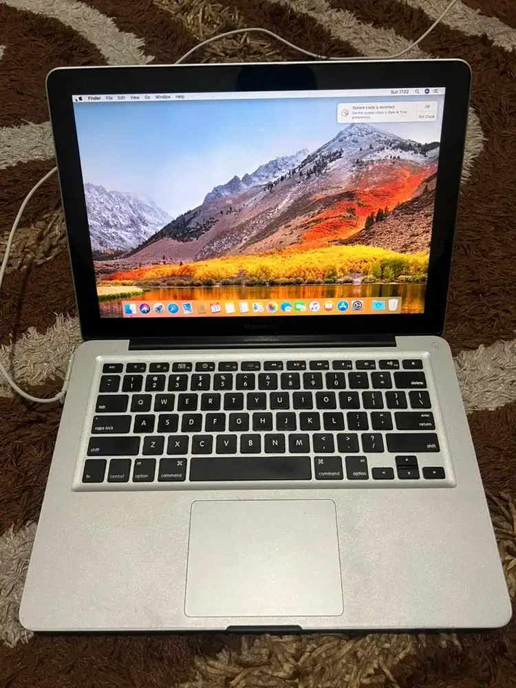 Macbook pro 2010 mulus 4/320gb