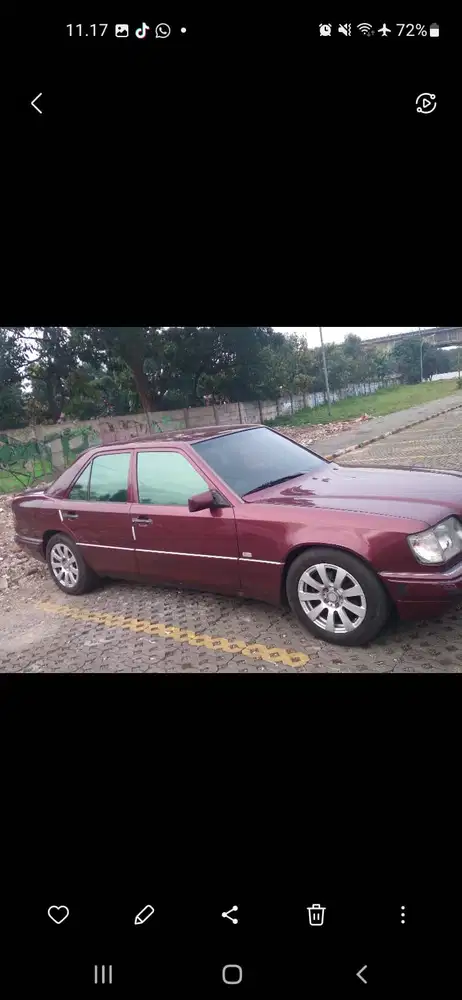 Mercedes-Benz E220 1994 Bensin