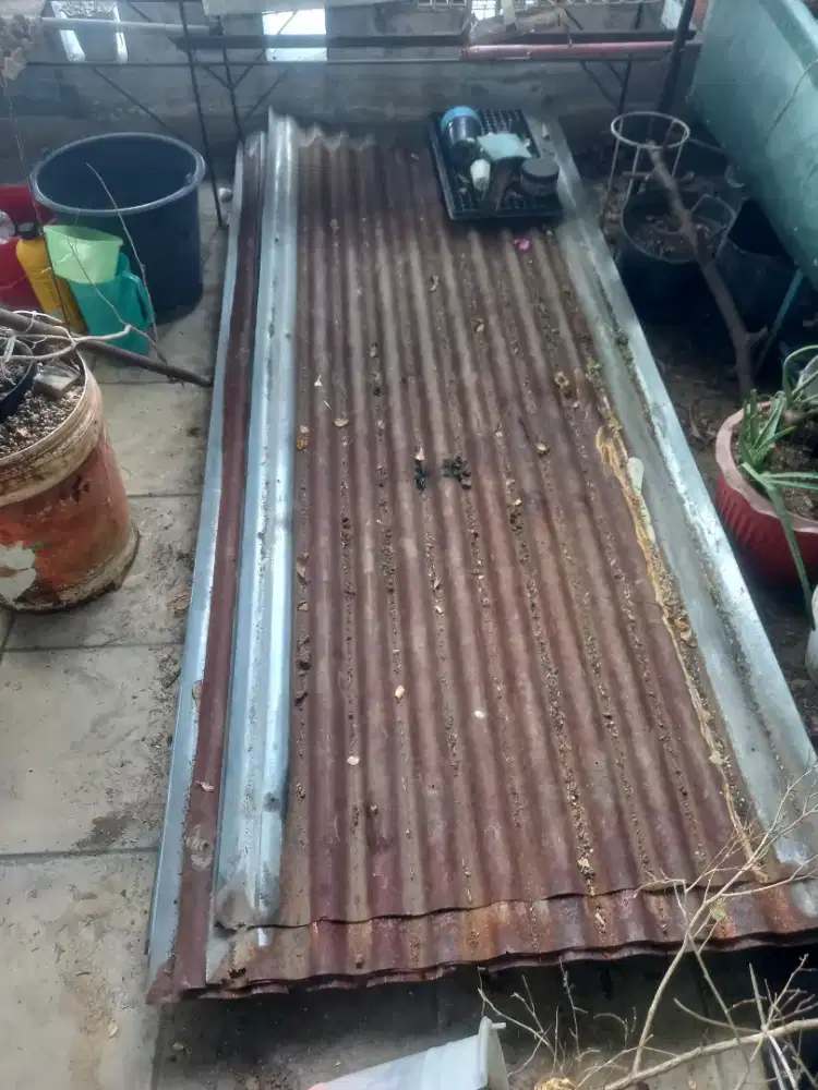 Seng bekas rumah .untuk kandang ternak atau pagar rumah