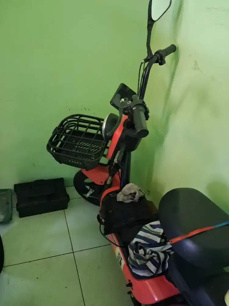 SEPEDA LISTRIK UWINFLY DIJUAL AJA GAK KEPAKE