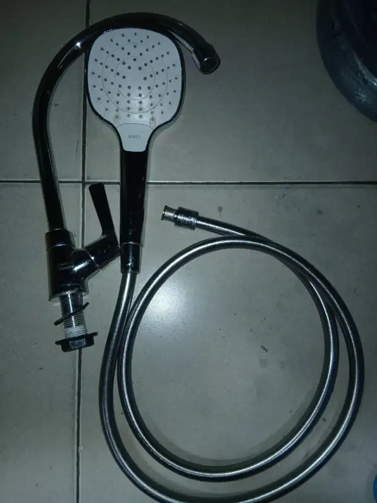 Take all kran wastafel American Standard & hand shower Hansgrohe Croma