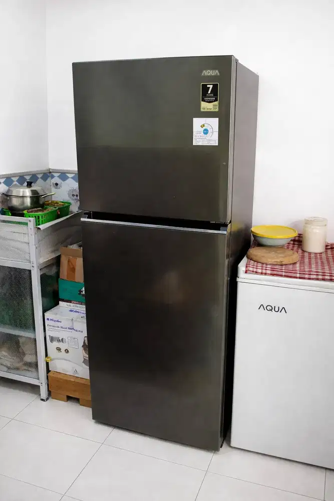 JUAL KULKAS AQUA 2 PINTU UKURAN 185L 6 BULAN PEMAKAIAN
