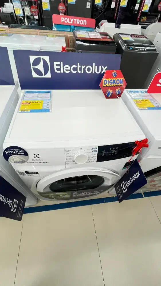 Mesin cuci front loading Electrolux EWF1024D3WC
