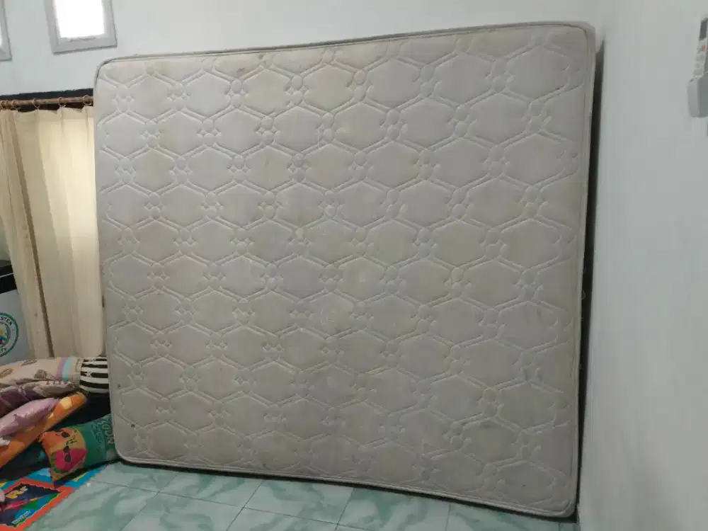 Dijual springbed UK.180x200cm msih bagus
