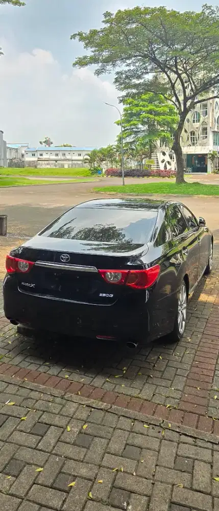 Toyota mark x 2012