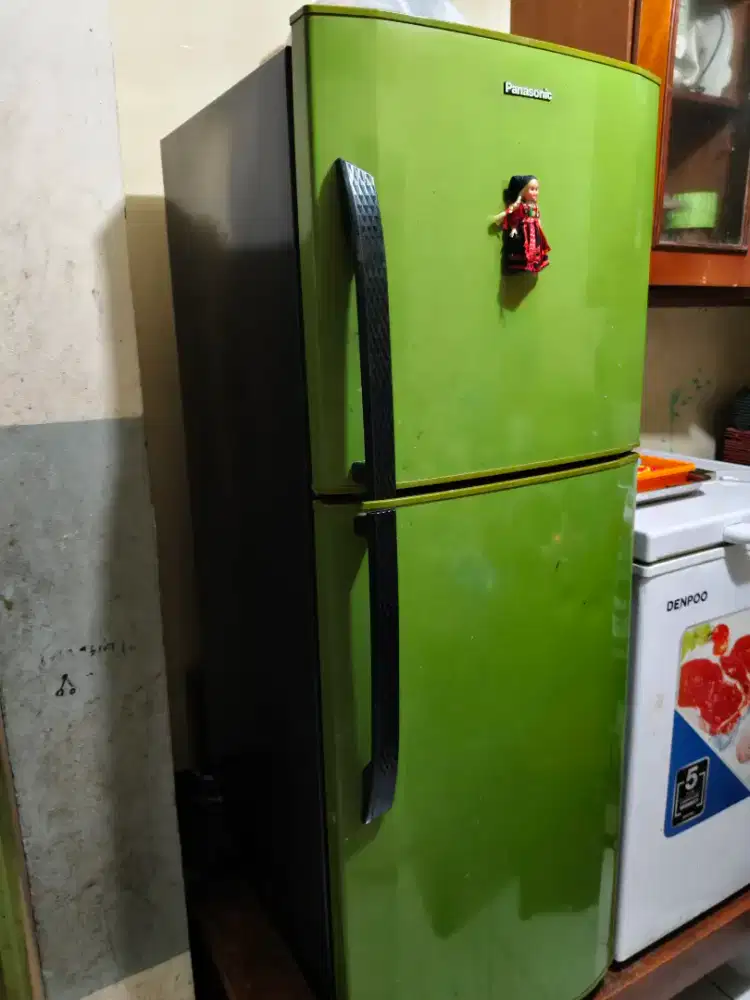 Kulkas panasonic