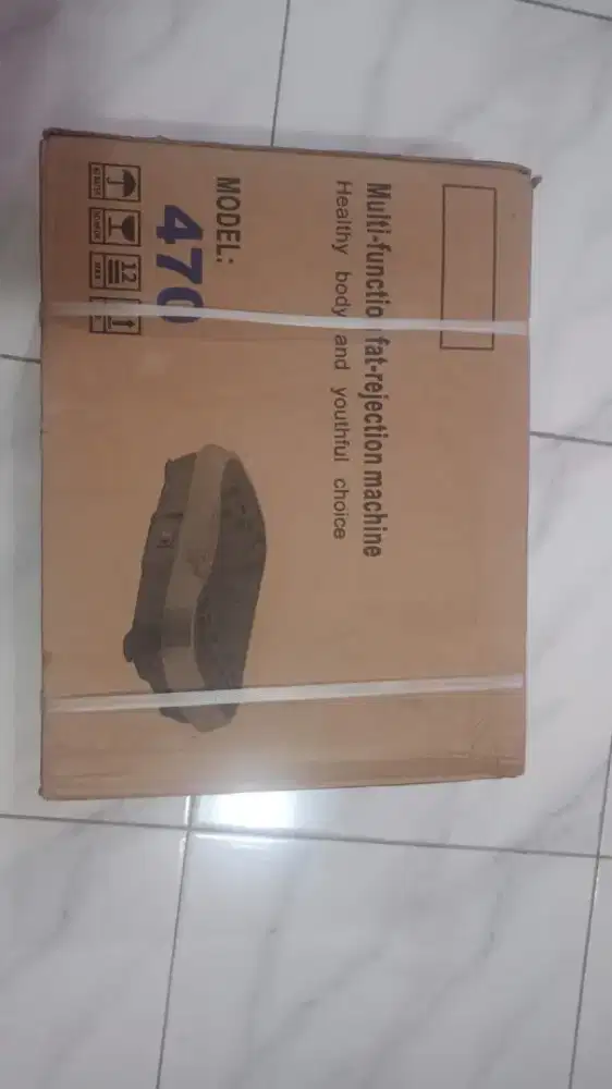 Mesin kebugaran plat getar (vibration plate)