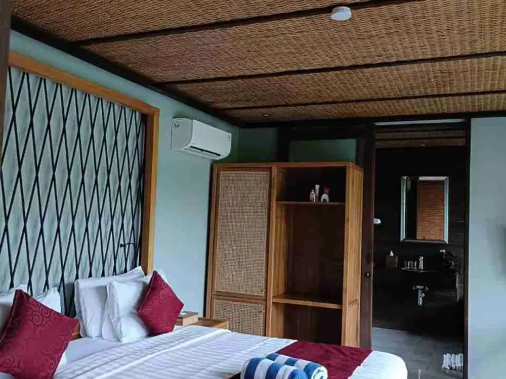 DIJUAL TROPICAL VILLA DI UBUD DENGAN NUANSA KAYU ULIN READY UNIT