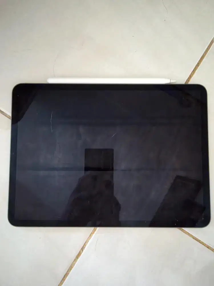 Dijual iPad Pro 11-inch 2nd Gen 128GB WiFi Only + Apple Pencil Ori