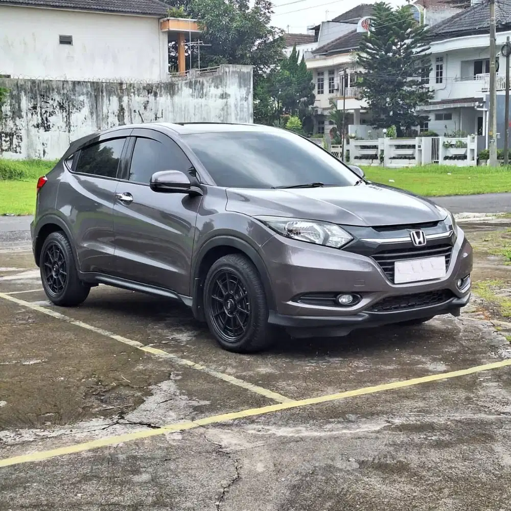 2018 HRV E 1.5 CVT [ DP 30 Jt Include BBN an. Pembeli / Nopol AB ]