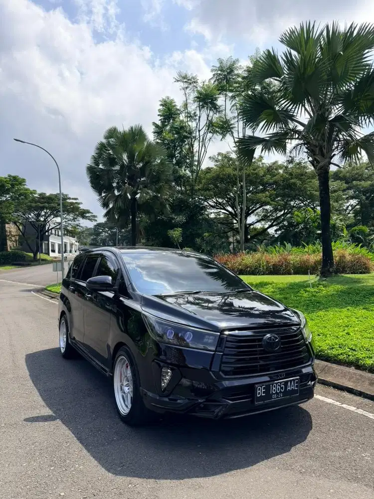 Toyota Innova V 2021