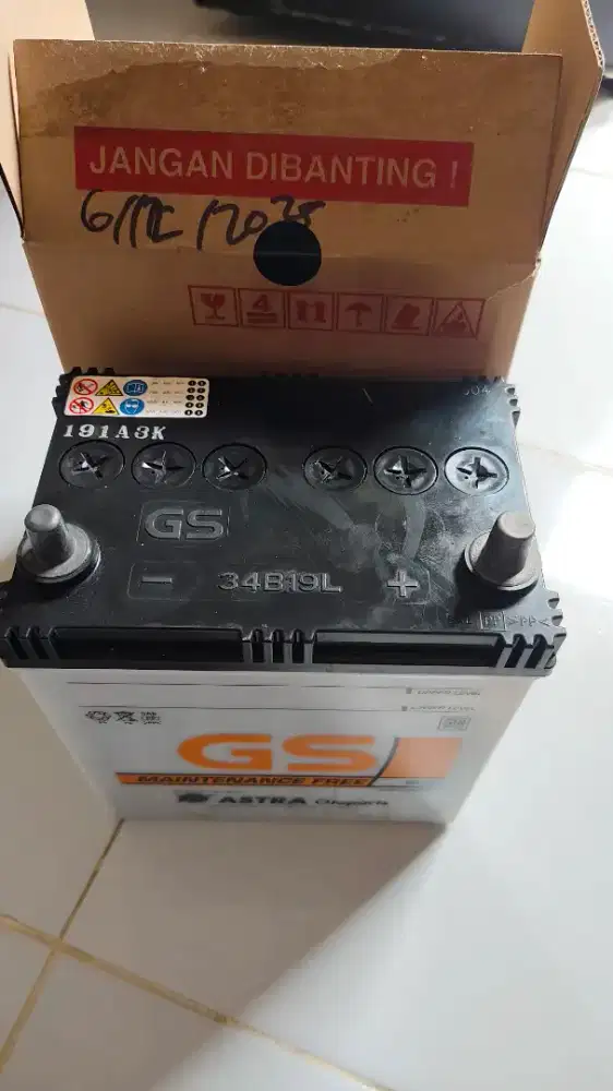 Dijual AKI BEKAS MOBILIO KONDISI SANGAT NORMAL