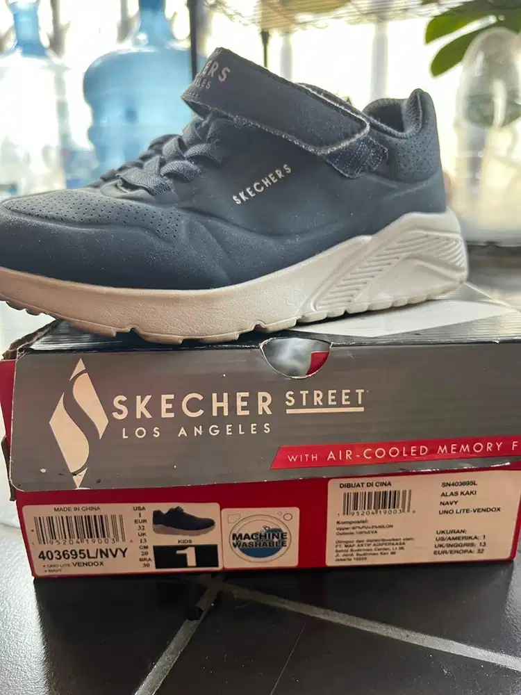 Sepatu Skecher anak kids