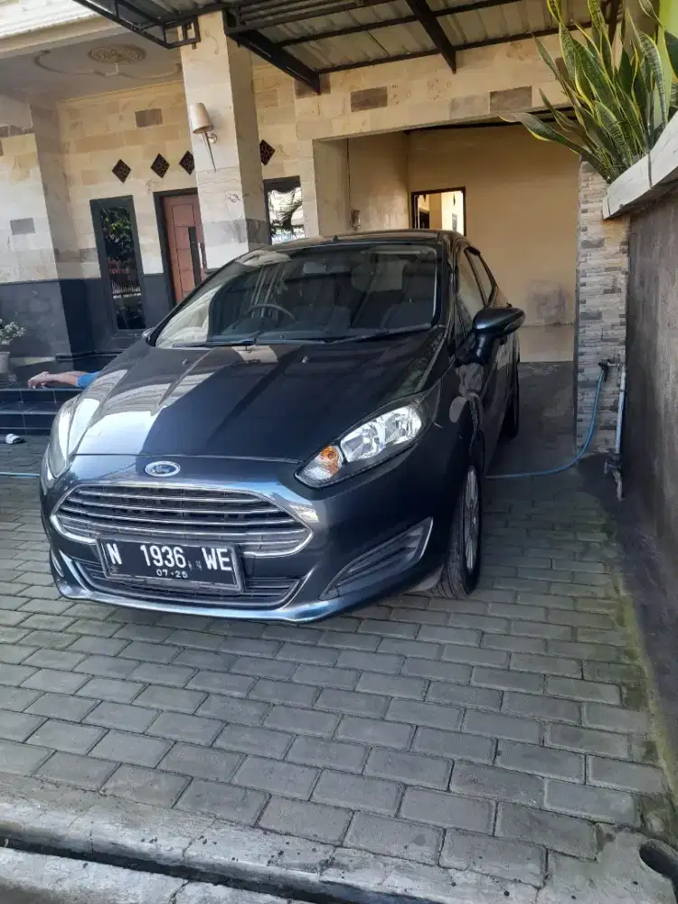 Ford fiesta manual 2014