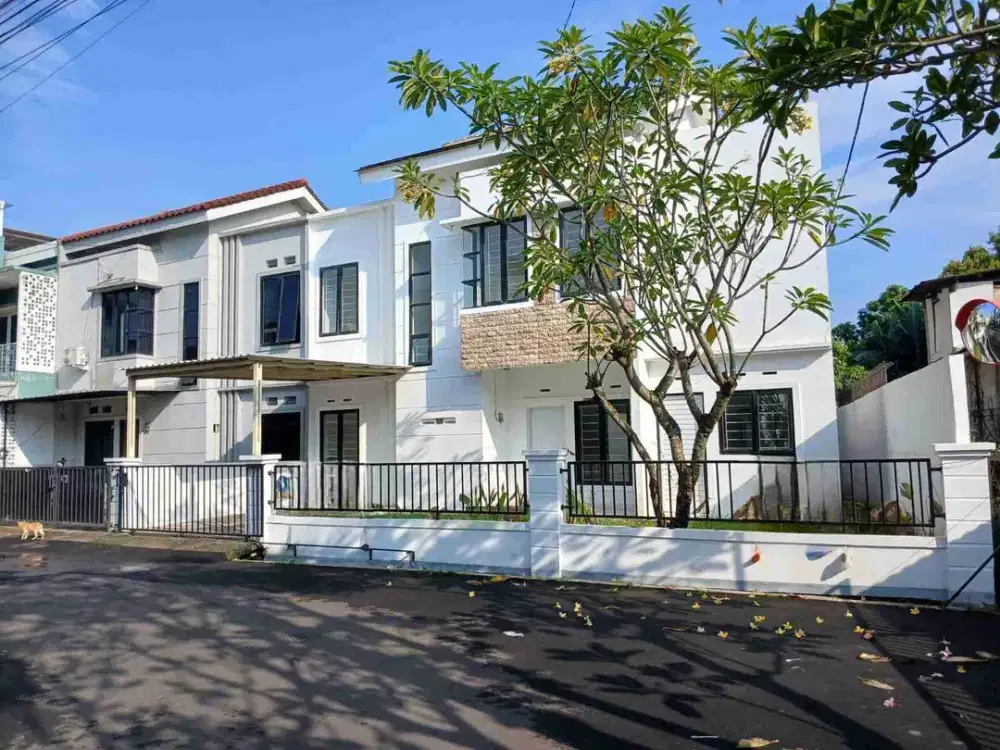 HOT SALE Rumah Posisi Hook Dalam Cluster Dekat Akses KRL Jurang Mangu