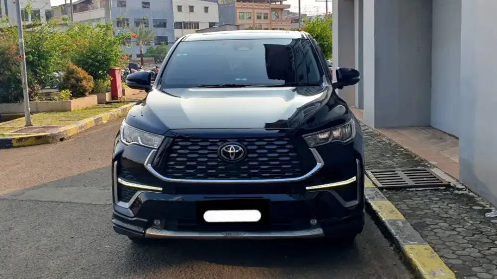 Km31rb toyota kijang innova zenix q hybrid modelista tss 2023 hitam