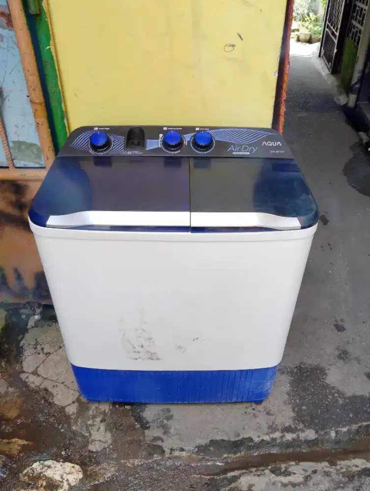 Mesin cuci Aqua 8kg
