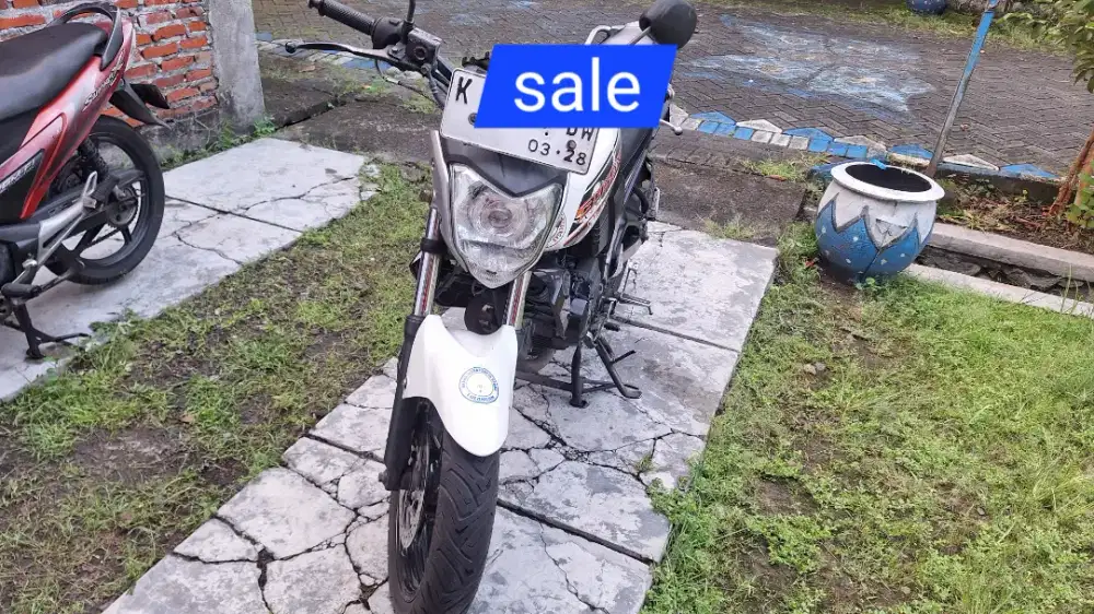 Yamaha byson putih 2013