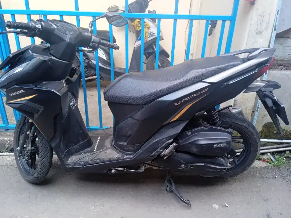 Jual vario 125 hitam