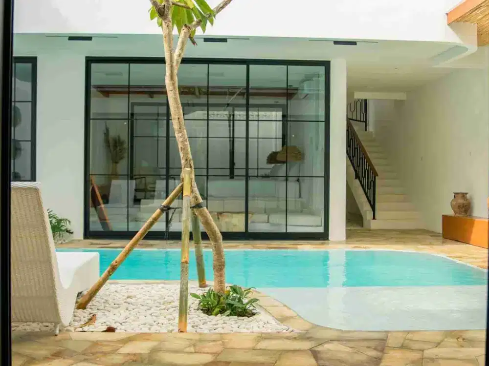DIJUAL VILLA MEDITERAN  DI ULUWATU BALI DEKAT KE PANTAI MELASTI