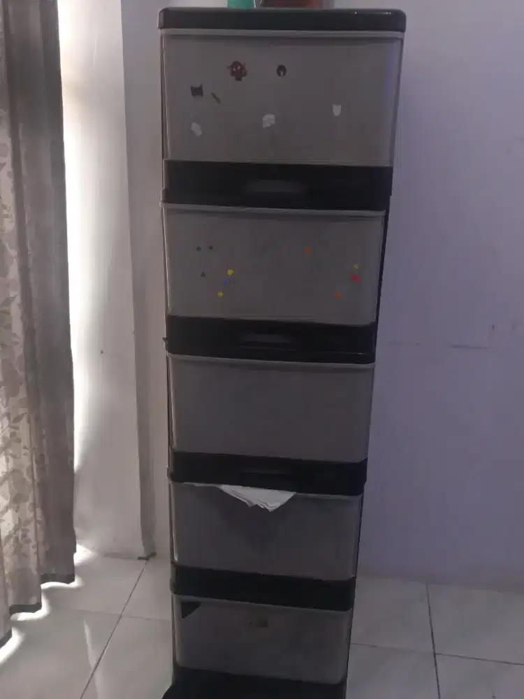 Di jual lemari baju plastik 5tingkat