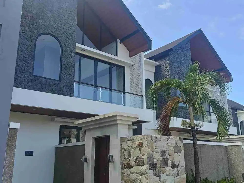 Vila Modern 3 Bedroom Exclusive strategis dekat pantai Melasti Jimbaran