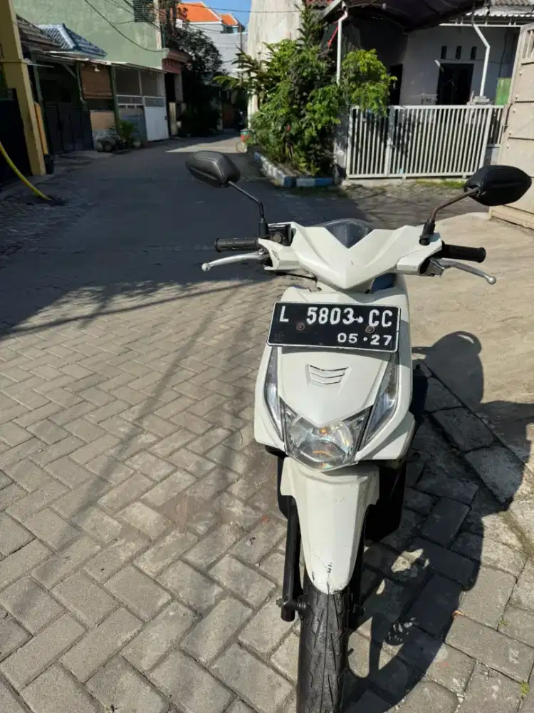 DIJUAL MOTOR BEAT PUTIH 2012 (SURAT LENGKAP DAN PAJAK AKTIF)