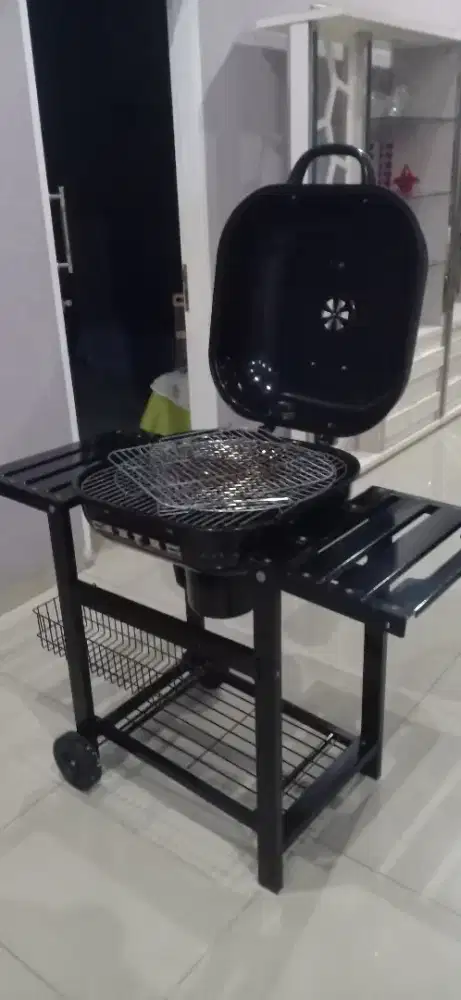 Satu set alat pemanggang / bakar ikan di jual