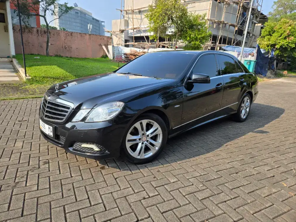 Mercedes Benz E250 CGI Avantgarde W212