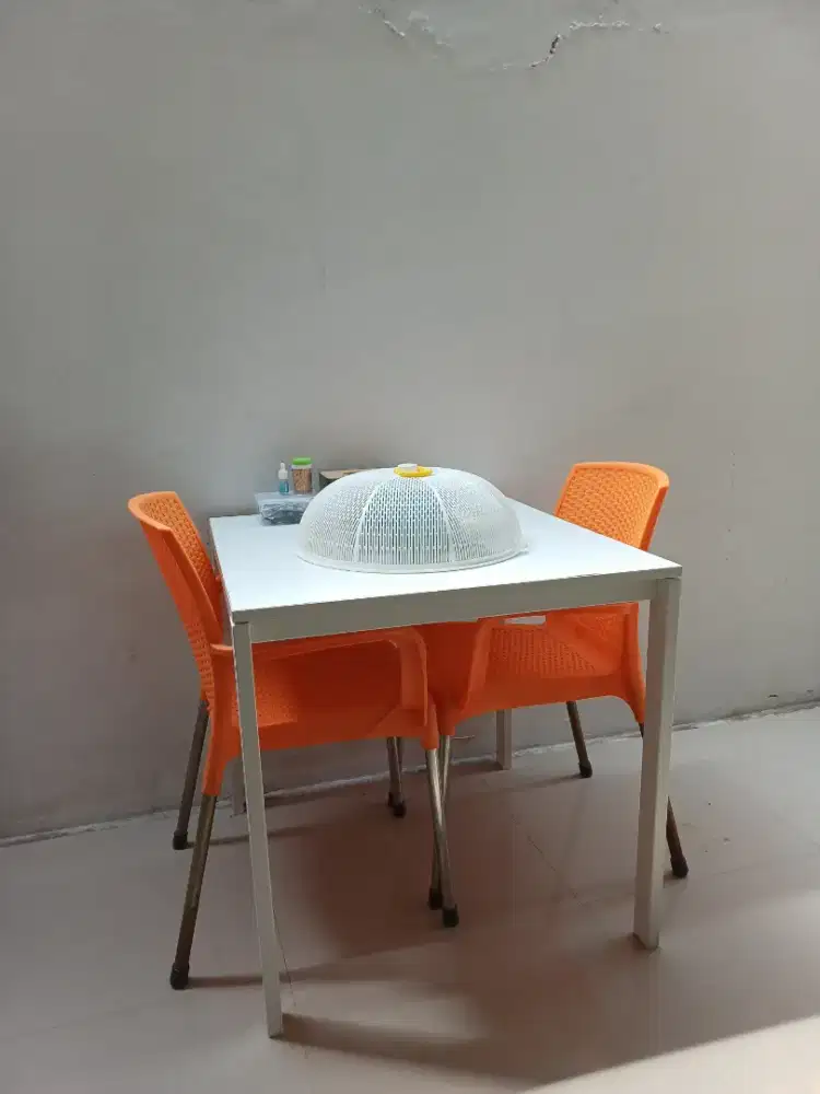 Meja Makan Ikea dan Kursi