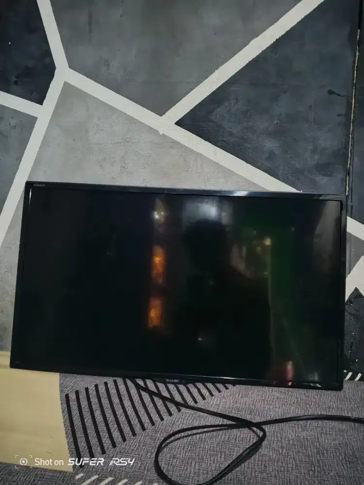 DI JUAL TV SHARP 22 INCH