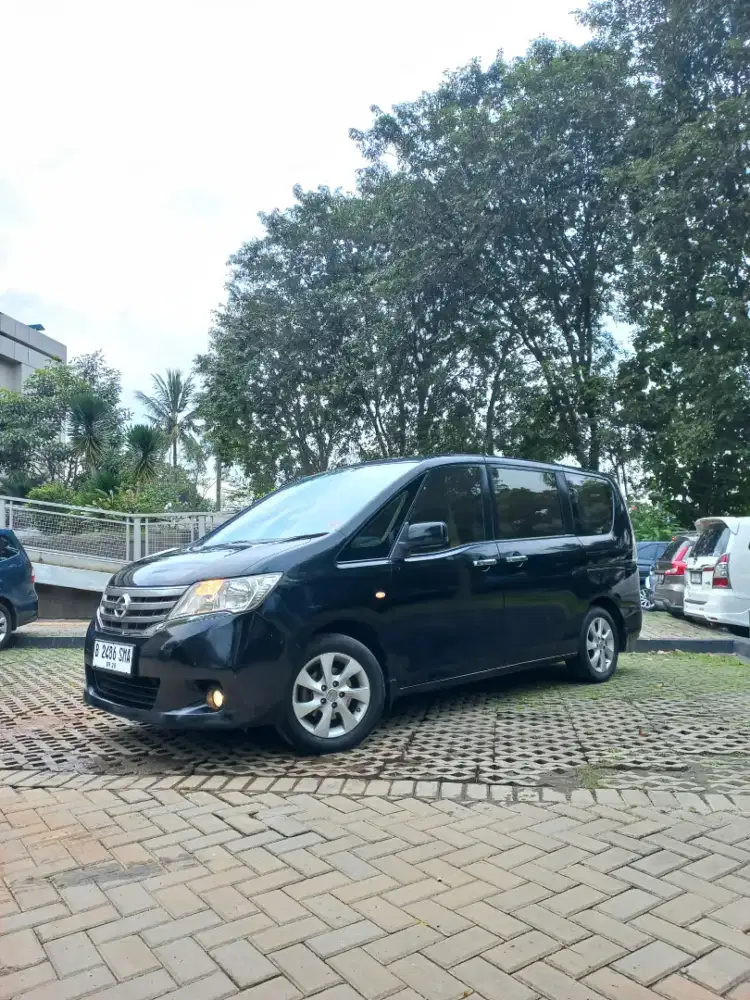 Nissan Serena X CVT 2013 Hitam