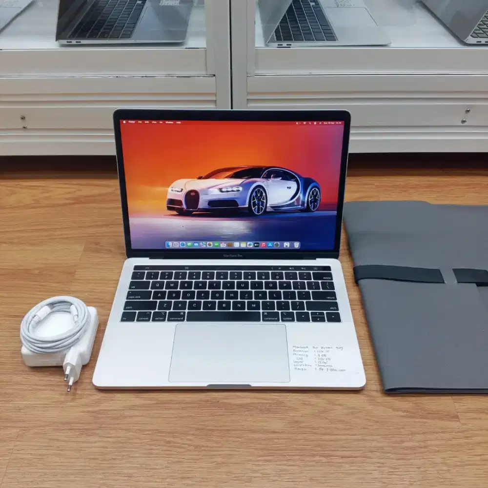 Macbook Pro Retina 13 2019 Core i5 / 8 GB / 256 GB Touchbar