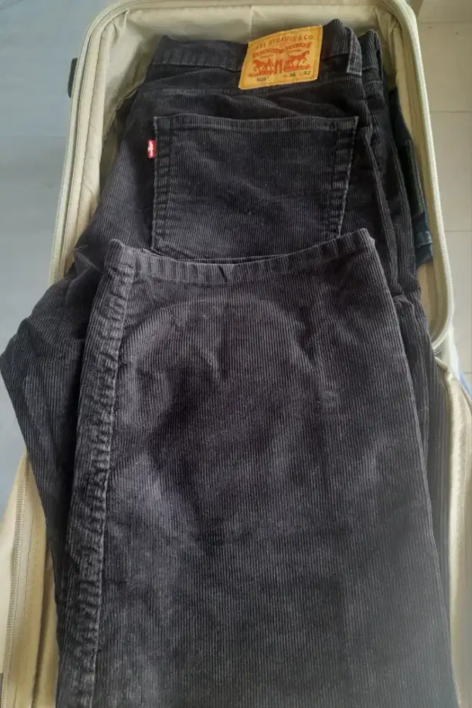Levis 505-396 Codoray Black W 36. L32 Original Store, Kondisi 80%