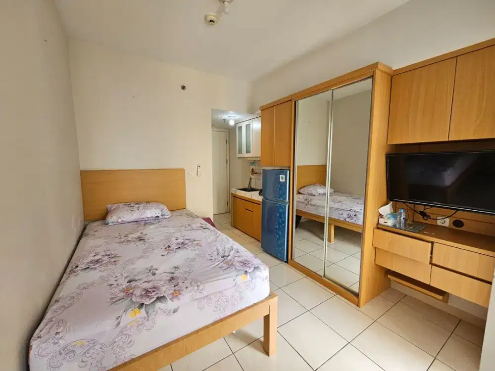 Apartment Springlake Tower Caldesia Full Furnish Summarecon Bekasi