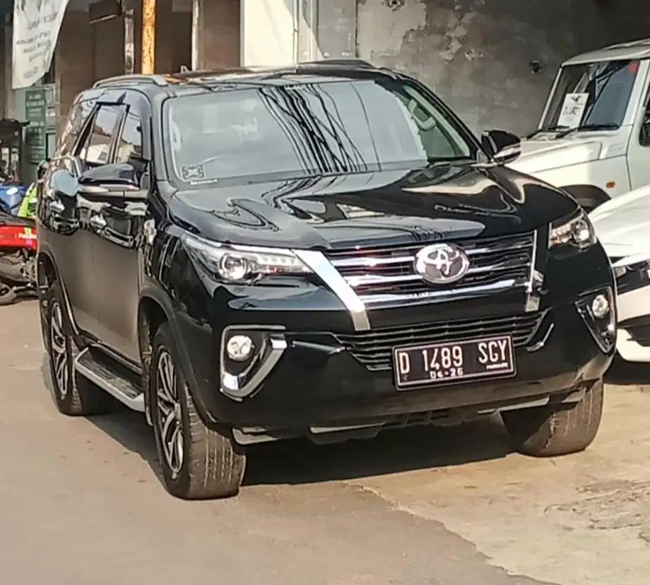 Toyota FORTUNER VRZ 2.4 AT 2017 KM 117rb ISTIMEWA BANDUNG