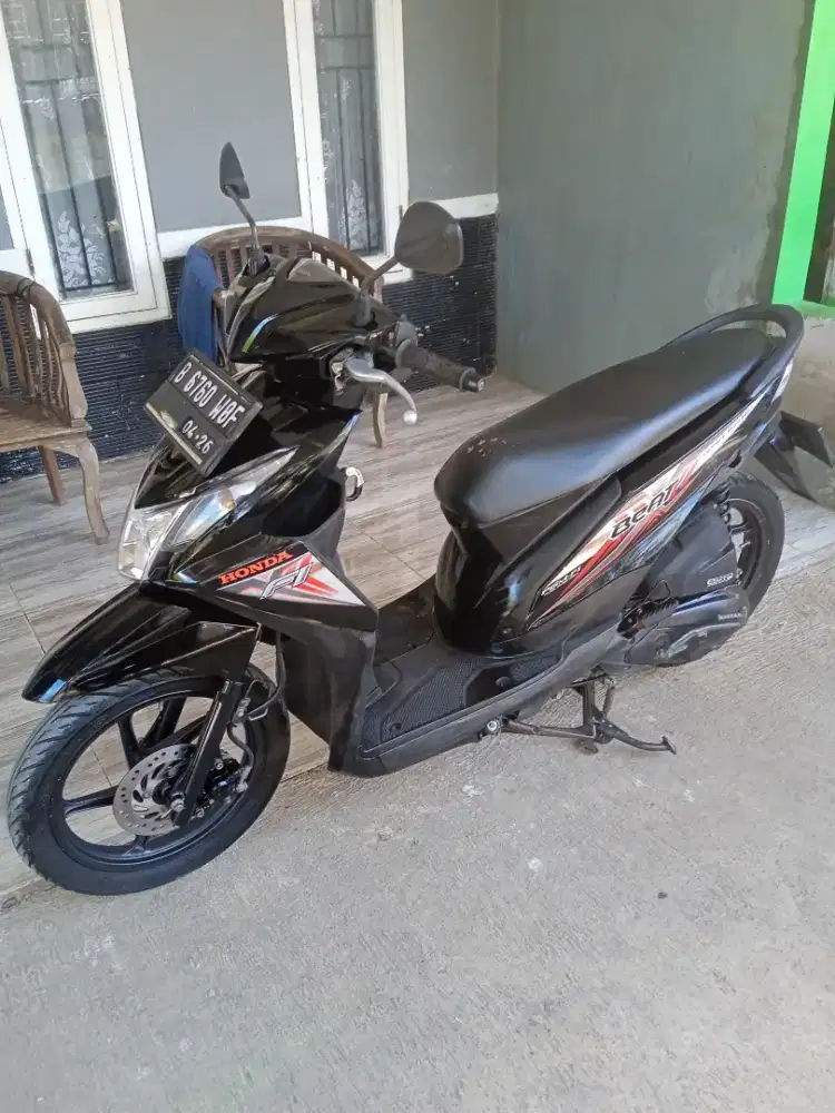 JUAL : HONDA BEAT F1 ESP TAUN 2016
