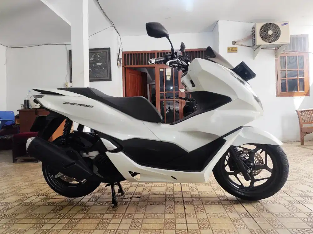 HONDA PCX 160 CBS 2024 KM 8 RB AN PAJAK ON