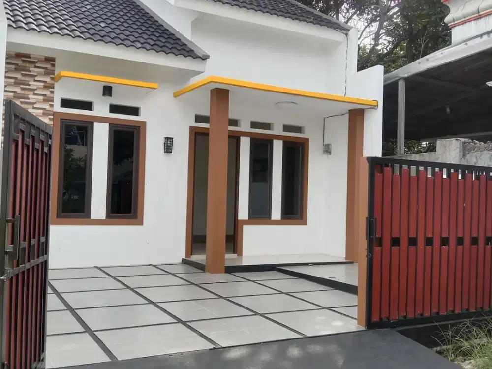 DI JUAL RUMAH MURAH 3 KAMAR TIDUR DI SENOPATI ESTATE BEKASI TIMUR