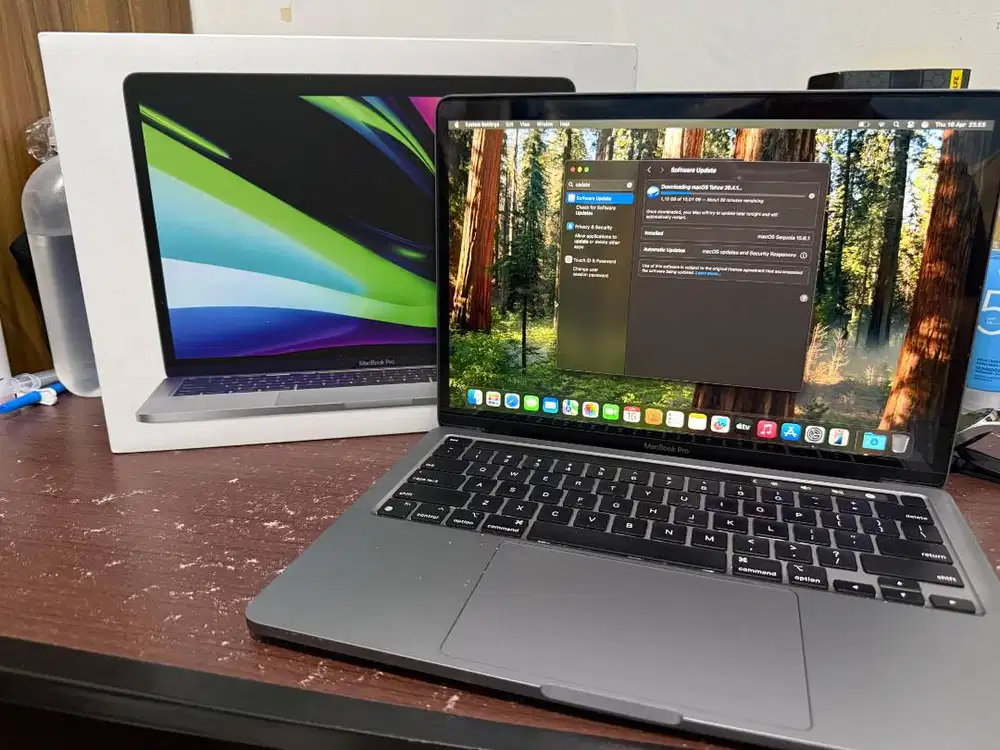 Macbook Pro M2 2022 8/256GB pembelian 2023 Ex-IBOX