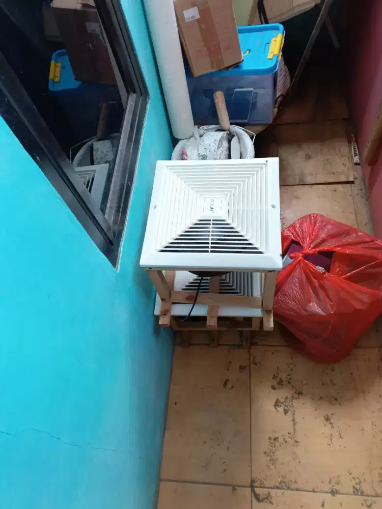 Kipas fan atau exhaus 10 inch merek sekai