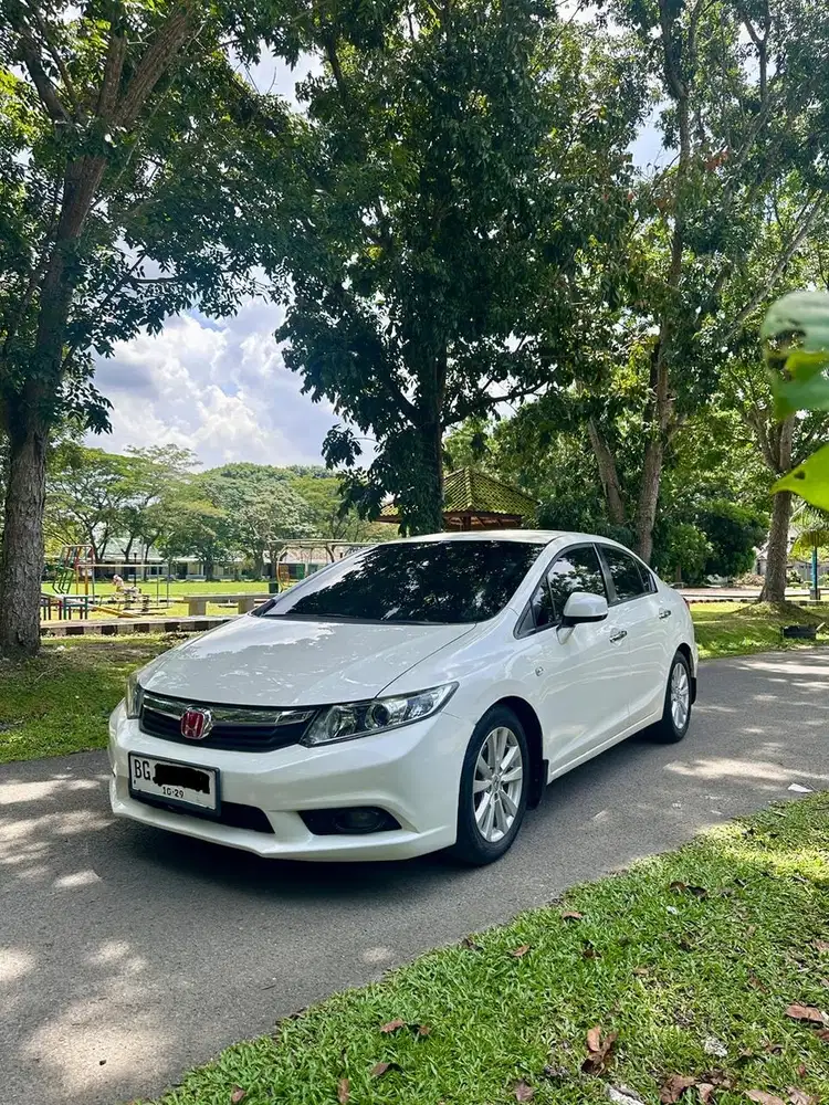 mobil honda civic fb 1.8 th 2012 matic