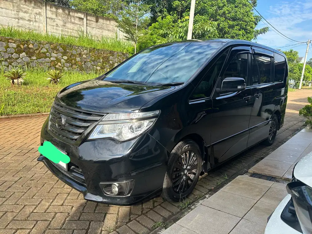 Nissan Serena 2015 Bensin